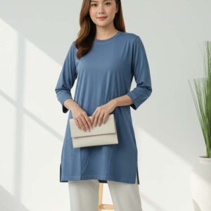 Tunik warna steel blue Dgandels dengan potongan modern dan bahan nyaman